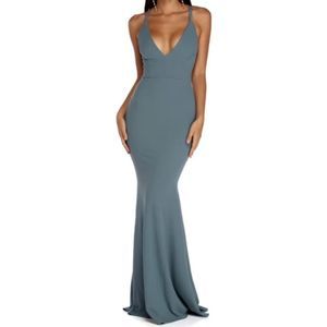 Gorgeous open back mermaid dress size L